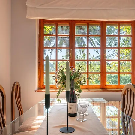 Glicinia Semesterbostad *