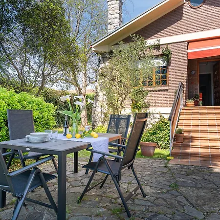 Semesterbostad Glicinia Viveda