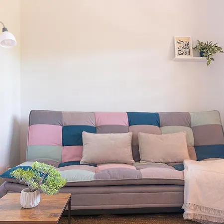 Glicinia Semesterbostad *